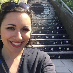 Meet your Posher, Jasmine